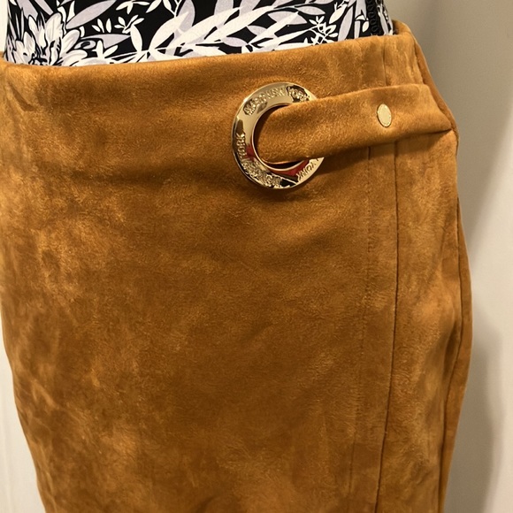 Marc New York faux suede skirt NWOT - Picture 3 of 7